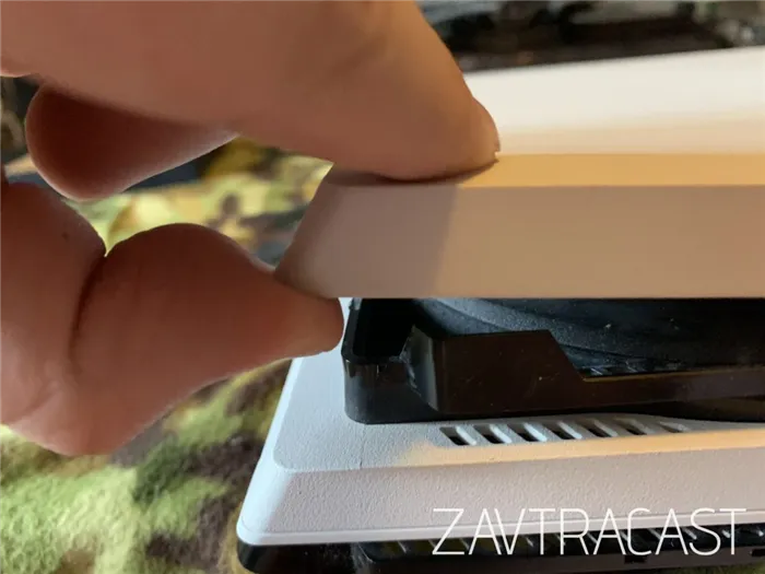 Удаление клейкой пасты для PS4Pro - как сделать так, чтобы ваша PS4Pro выделялась из толпы (Руководство по началу работы с PS4)